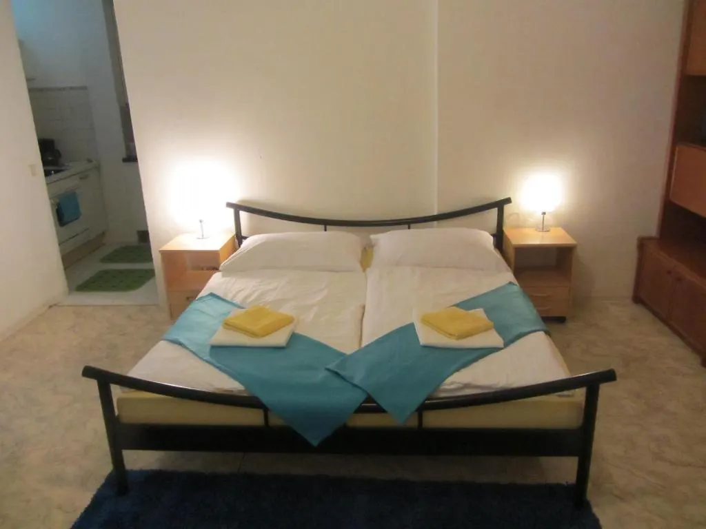 Apartments Heine Vienna 0*,  Austria